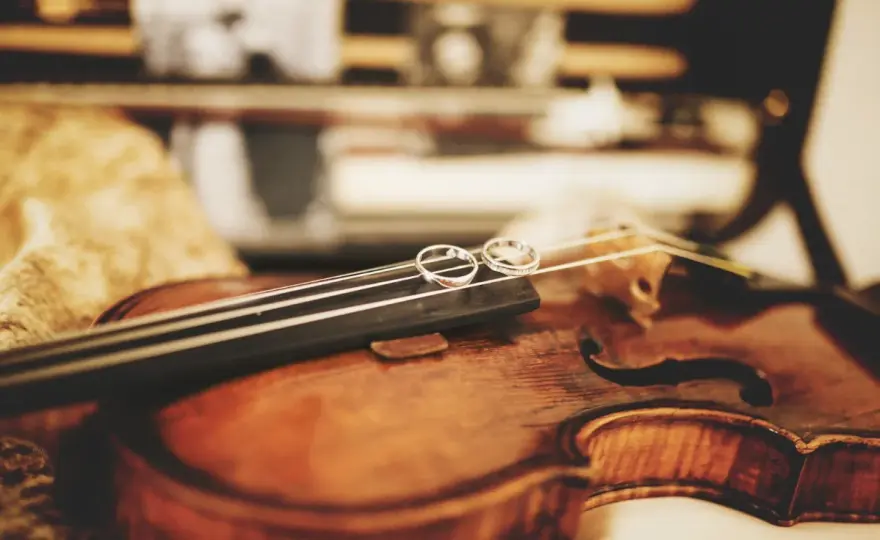 10 najdroższych instrumentów muzycznych wszech czasów
