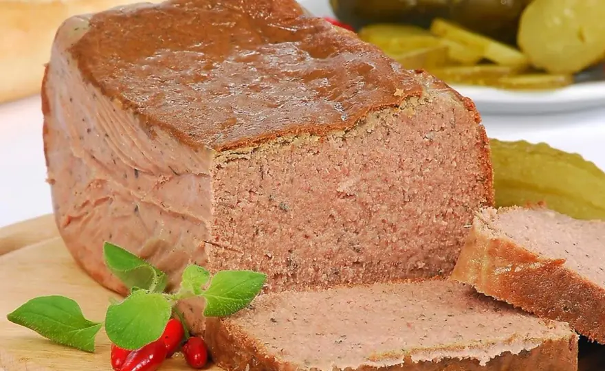 Pasztet: prawda o mięsnym składzie, który zaskoczy każdego!