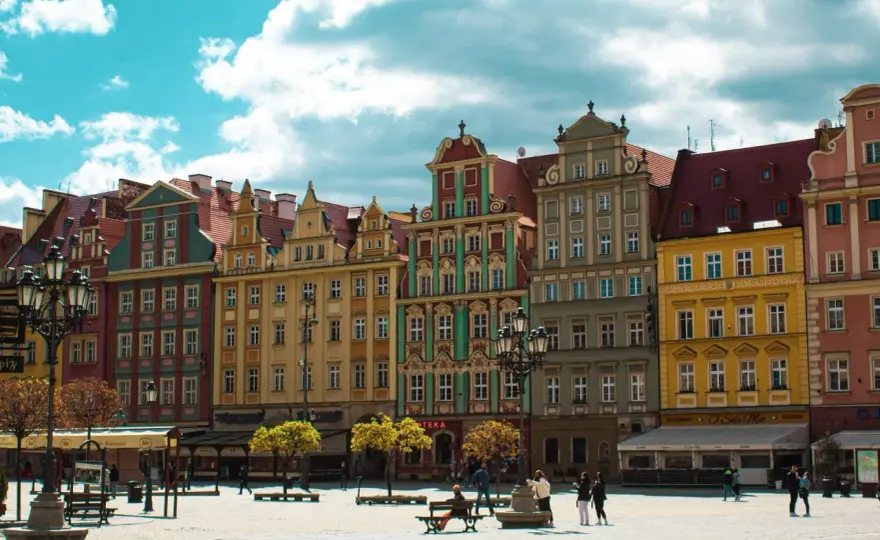 Ile kosztuje taksówka z lotniska do centrum Wrocławia? Ceny zaskakują