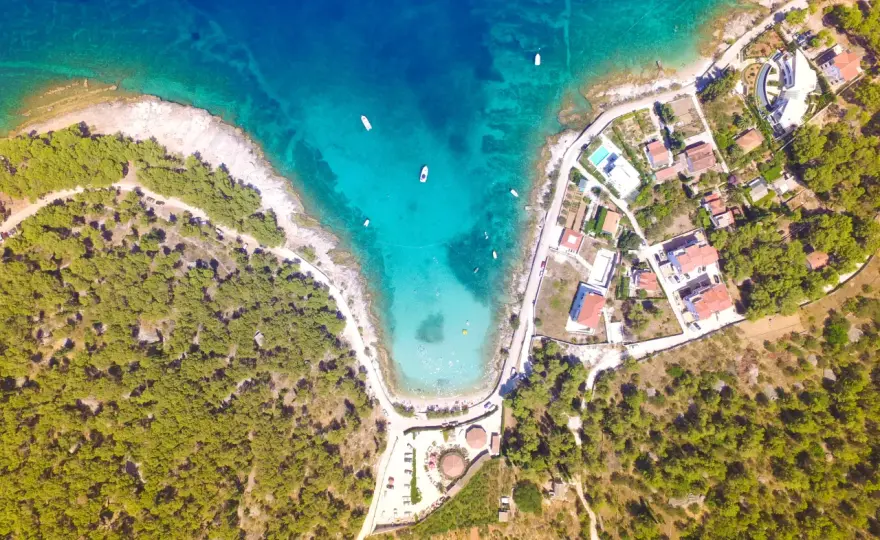Wyspa Brač - co zobaczyć? Najlepsze miejsca i atrakcje na wyspie