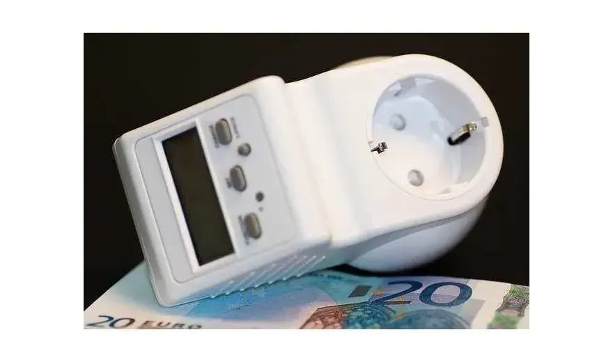Jak zmierzyć pobór prądu w domu i obniżyć rachunki za energię