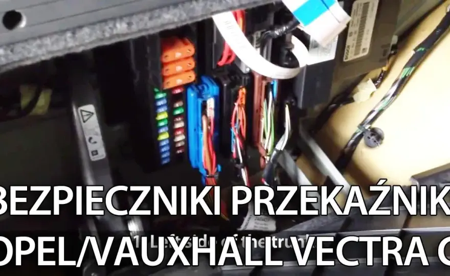 Gdzie są bezpieczniki w Opel Vectra C? Odkryj ich lokalizacje i funkcje