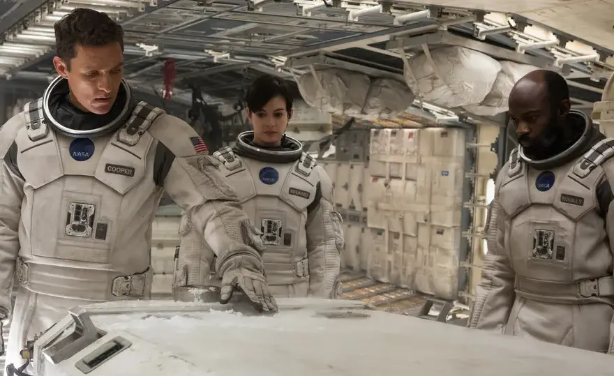 O co chodzi w filmie Interstellar - zrozum złożoną fabułę i ukryte znaczenie