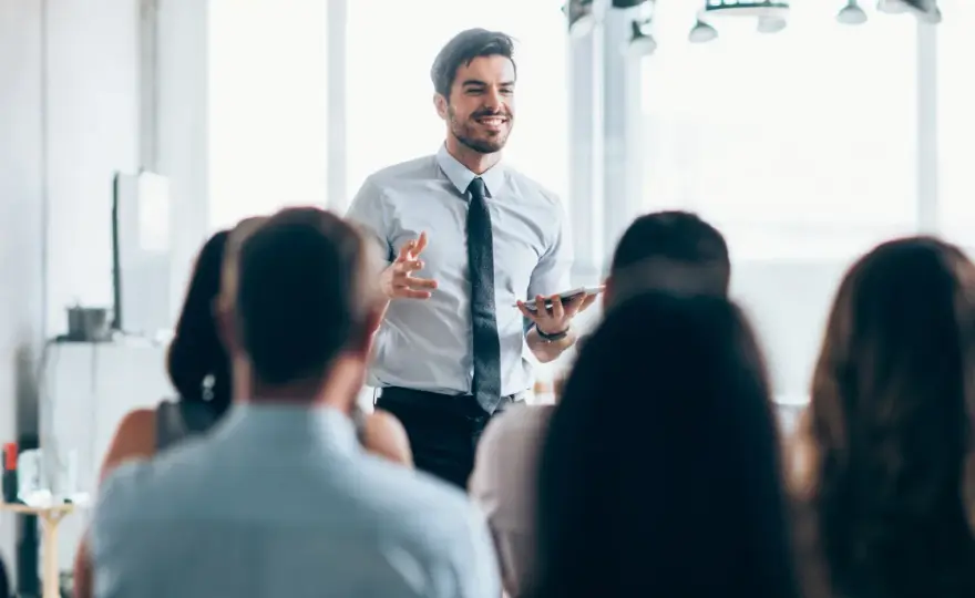 Audytor wewnętrzny ISO 9001 – kluczowa rola w doskonaleniu systemu zarządzania jakością