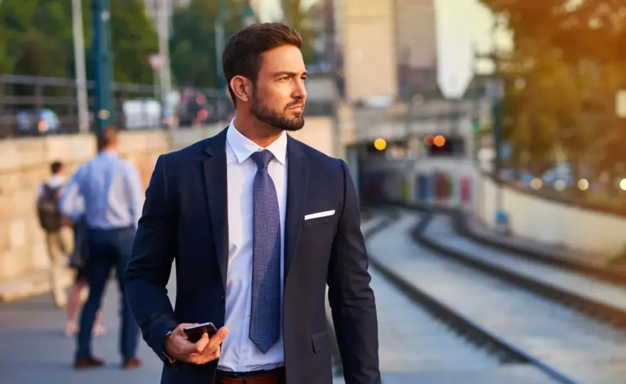Dokąd nosić krawat: sprawdzone zasady eleganckiego dress code'u