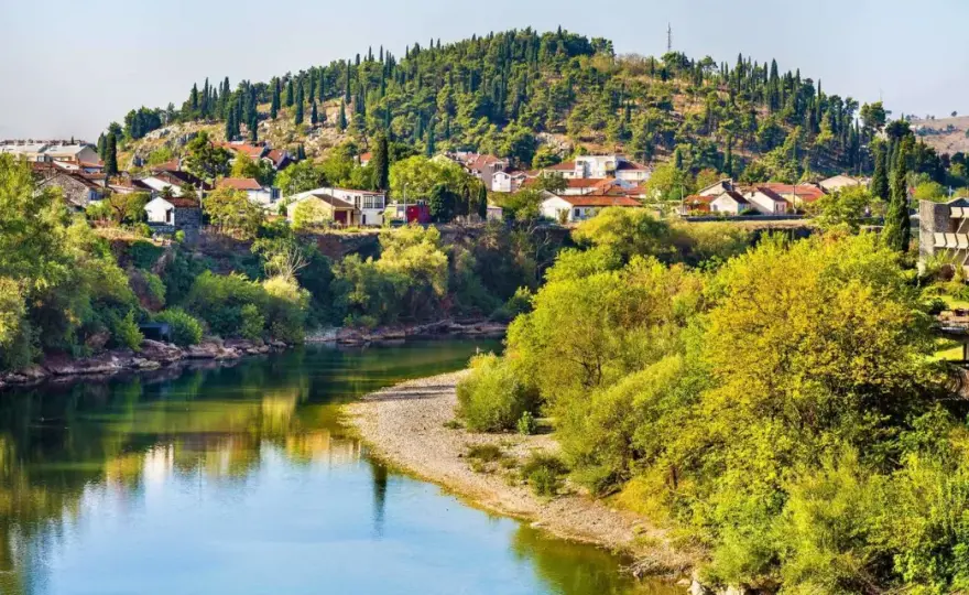 Najlepsze atrakcje w Podgorica, które zaskoczą każdego turystę