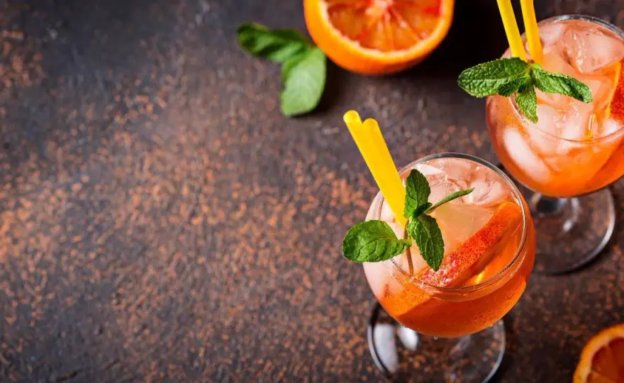 Najlepsze drinki z martini fiero, które zachwycą Twoich gości