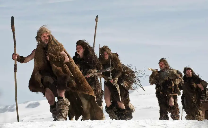 Najlepsze filmy o neandertalczykach, które warto zobaczyć już teraz