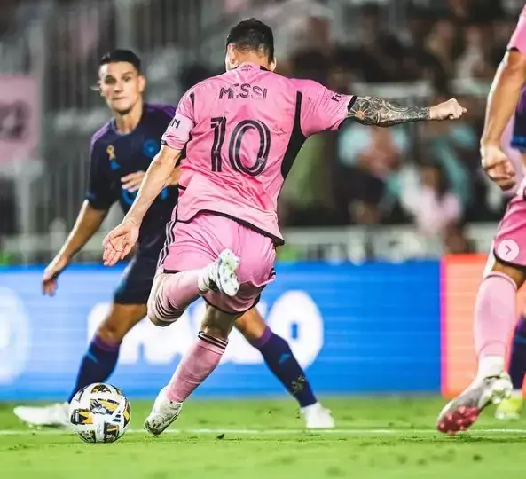 Ile lat ma Messi? Zaskakujące fakty o jego wieku i karierze