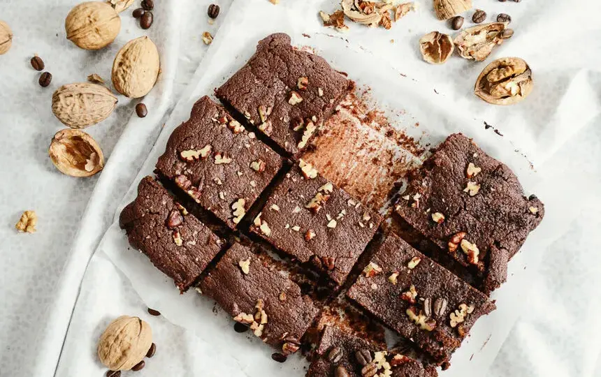 Mało kaloryczne brownie: przepis na pyszny i zdrowy deser