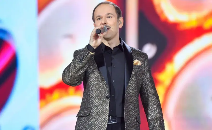 Ile lat ma Sławomir? Zaskakująca prawda o jego wieku i urodzinach