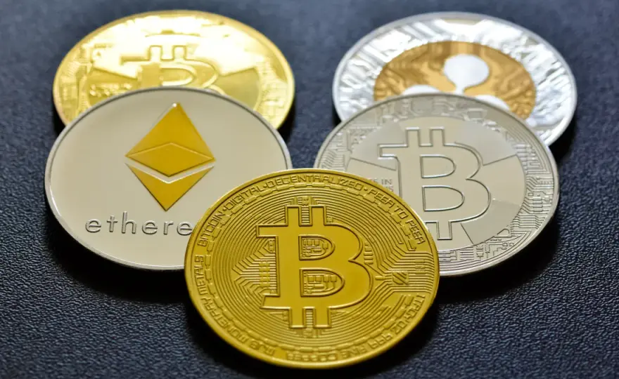 Jak opodatkowane są kryptowaluty: zasady rozliczania i stawki podatku