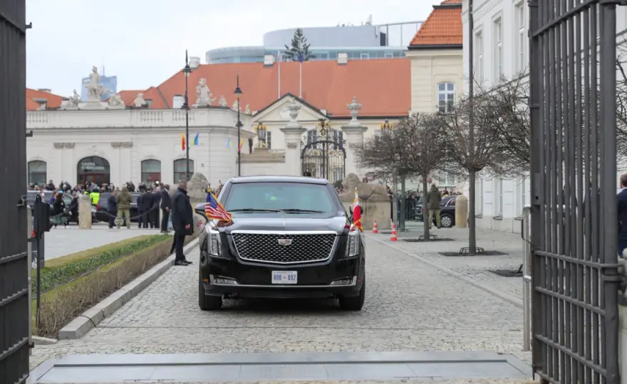 Czym jeździ prezydent USA? Poznaj tajemnice Cadillac One