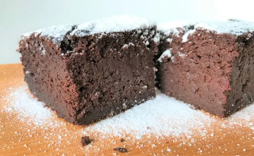Zdrowe brownie z buraka i banana - fit przepis bez wyrzutów sumienia