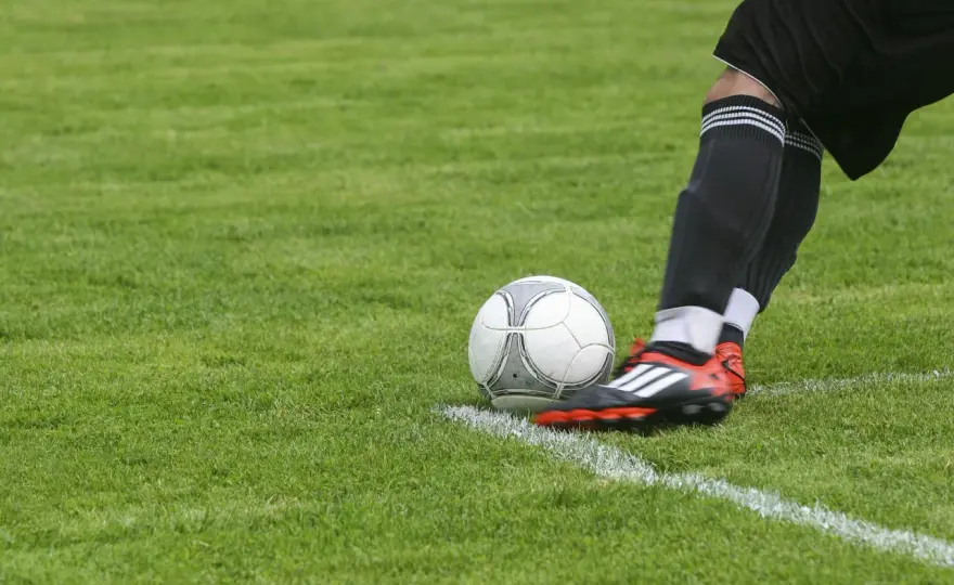 Jak zakup FC Coins przyspiesza rozwój drużyny w FC25?