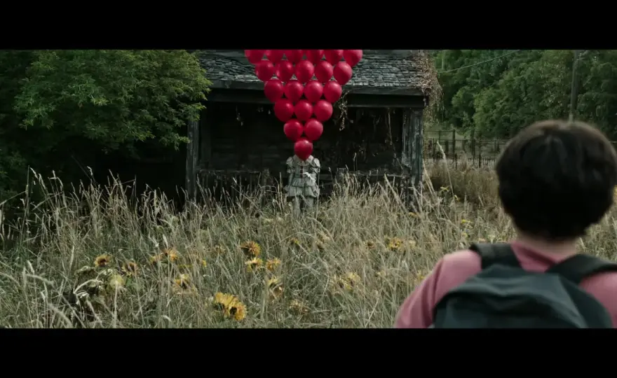To: Przerażający Horror Stephena Kinga Powraca do Kin