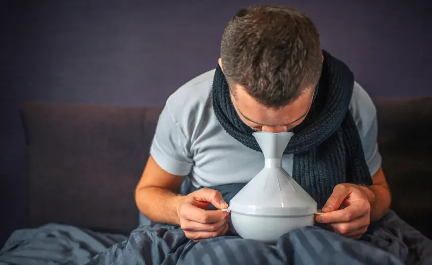 Skuteczny napar na zatoki - domowy przepis na inhalacje ziołowe