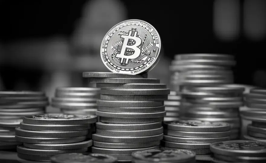 Ile firm zarządzających ETF na Bitcoin faktycznie posiada BTC?