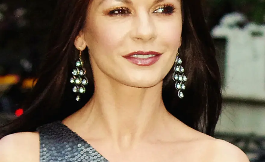 Catherine Zeta-Jones wiek - zaskakujące fakty o jej życiu i karierze