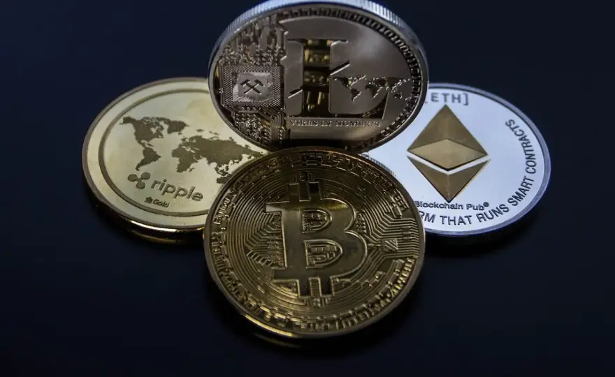 Czy inwestowanie w kryptowaluty jest bezpieczne? Odkryj ryzyka i korzyści