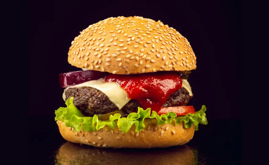 Jak podgrzać gotowe bułki do hamburgerów, aby były idealne?