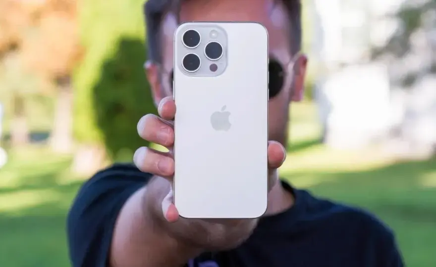 Jak ustawić aparat iPhone 15 Pro, aby robić lepsze zdjęcia?