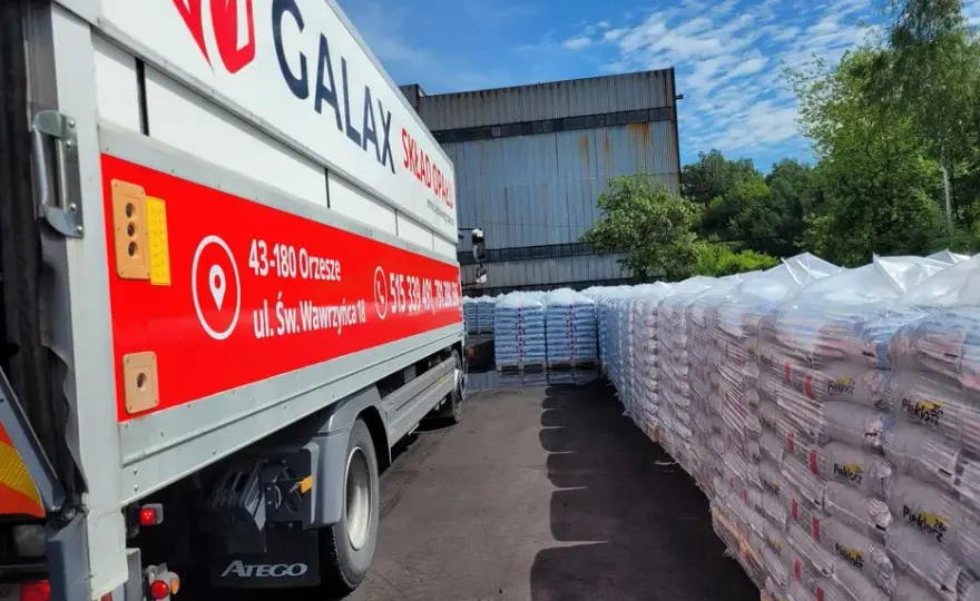 Gdzie najtaniej kupić ekogroszek? Porównaj ceny i oferty dostawców
