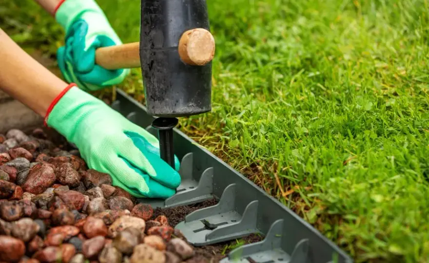 Jak zrobić obrzeża w ogrodzie, aby były trwałe i estetyczne