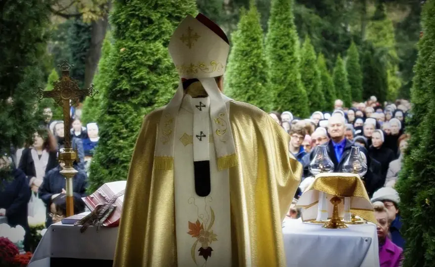 Czy praca 11 listopada to grzech? Oto, co mówi Kościół