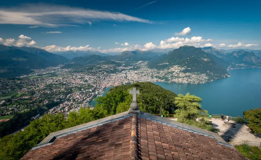Lugano atrakcje: Odkryj niezwykłe miejsca, które musisz zobaczyć