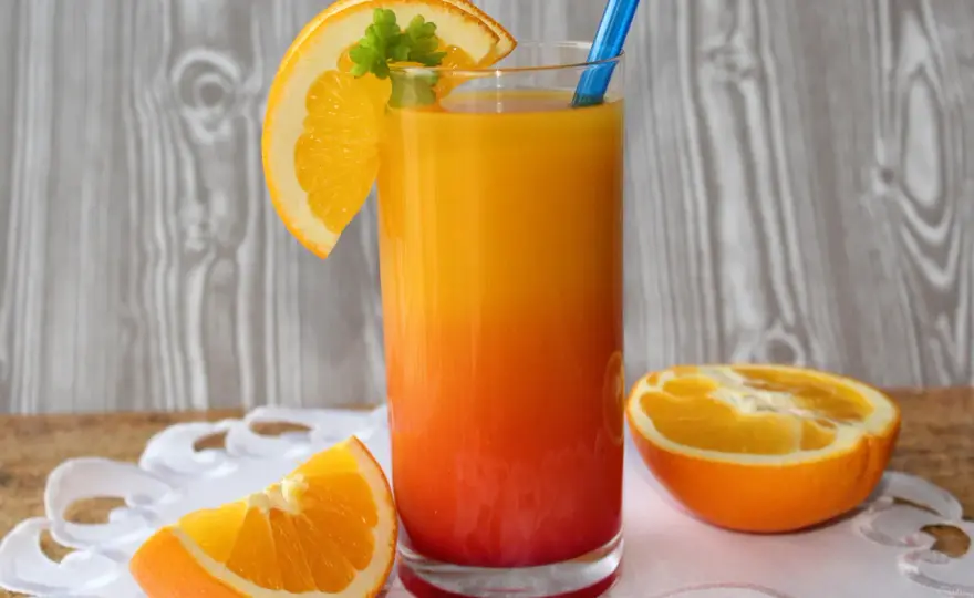 Najlepsze drinki z grenadiną i sokiem pomarańczowym, które musisz spróbować