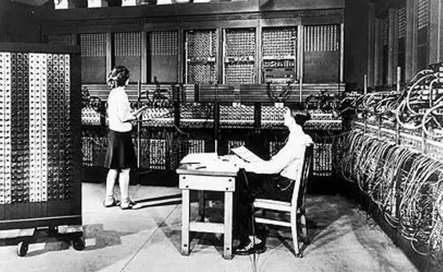 Kiedy powstał HTML? Historia, która zmieniła internet na zawsze