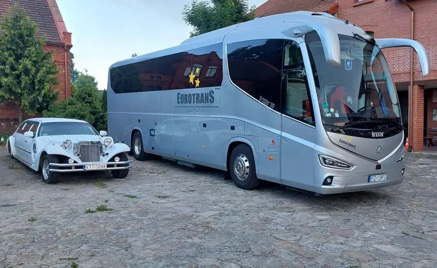 Ile kosztuje autokar na wesele? Ceny, czynniki i jak oszczędzić