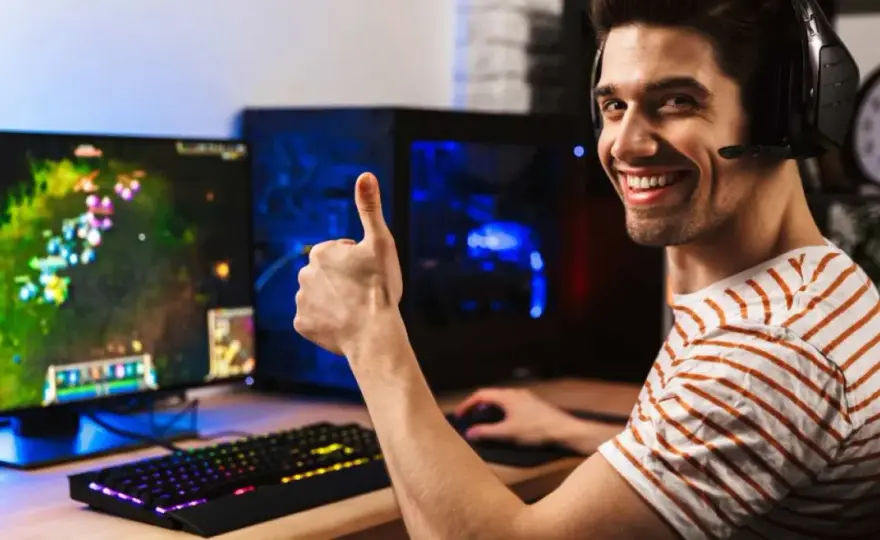 Jaki monitor do gier? Wybierz mądrze, zyskaj przewagę w grze!