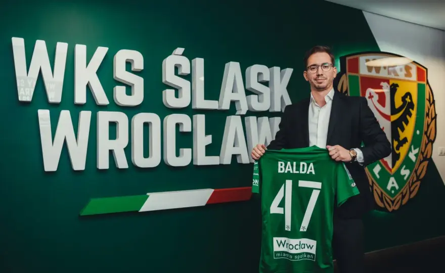 Dyrektor sportowy - Więcej niż transfery. Jak budować klub piłkarski?
