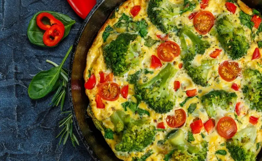 Puszysty omlet z warzywami - Sprawdzone proporcje i proste triki