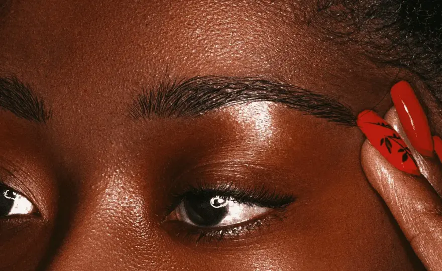 Ombrébryn - Så får du perfekt look med smink eller PMU