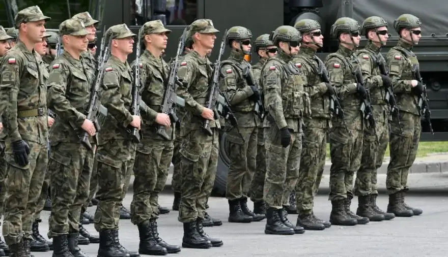 Kiedy wypłata za dobrowolną zasadniczą służbę wojskową? Sprawdź szczegóły