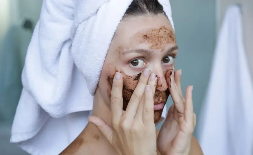 Domowy peeling złuszczający do twarzy bez podrażnień