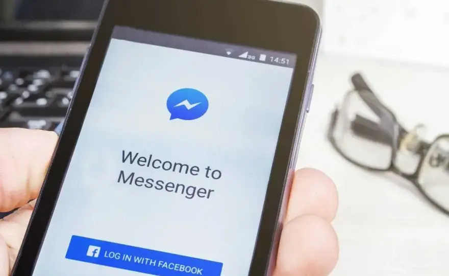 Jak zaktualizować Messengera w telefonie? Proste kroki bez problemów
