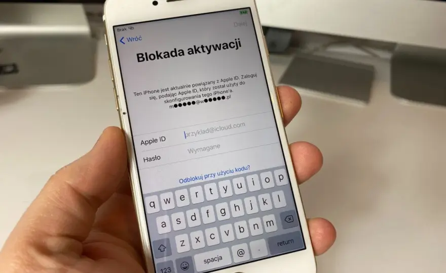 Simlock - co to, jak sprawdzić i zdjąć? Poradnik!