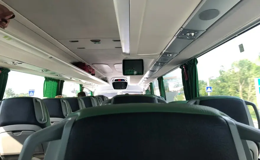 Flixbus Młociny: Stanowisko 19. Jak trafić bez stresu?