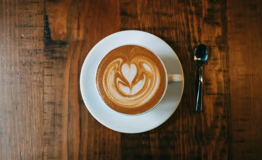 Woher kommt Cappuccino? Die wahre Geschichte & guter Genuss