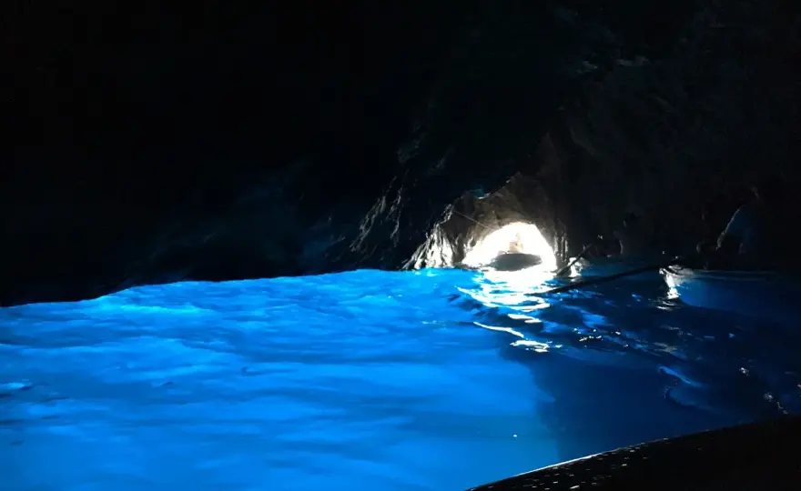 Grotta Azzurra: Capri o altre? Scegli l'esperienza giusta