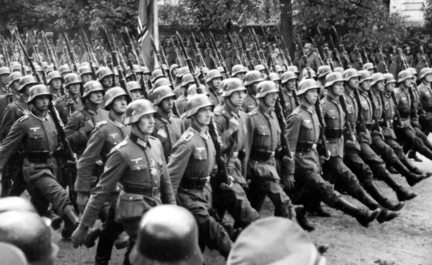 Niemieckie mundury z II wojny światowej: Różnice, rodzaje, ciekawostki