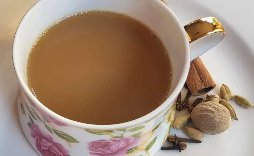 Masala Chai - Jak zrobić idealną indyjską herbatę?
