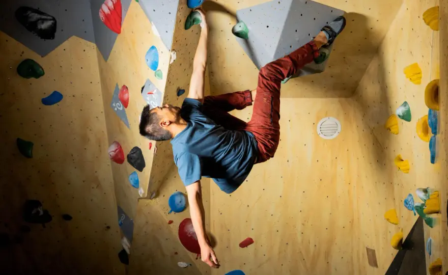Bouldering dla początkujących - technika, start i bezpieczeństwo