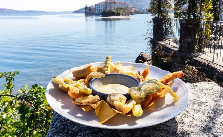 Gdzie zjeść w Varenna: najlepsze restauracje z widokiem na jezioro