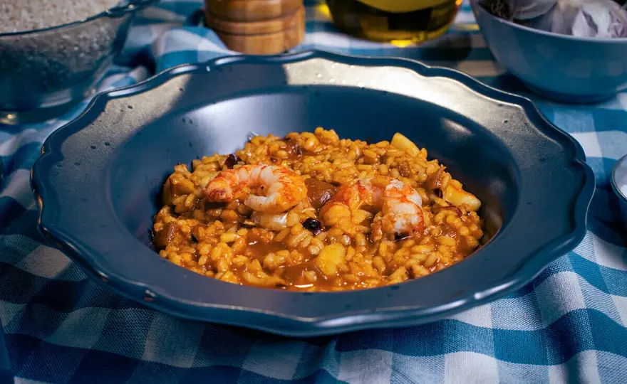 Arroz mixto con carne y marisco - claves para acertarlo