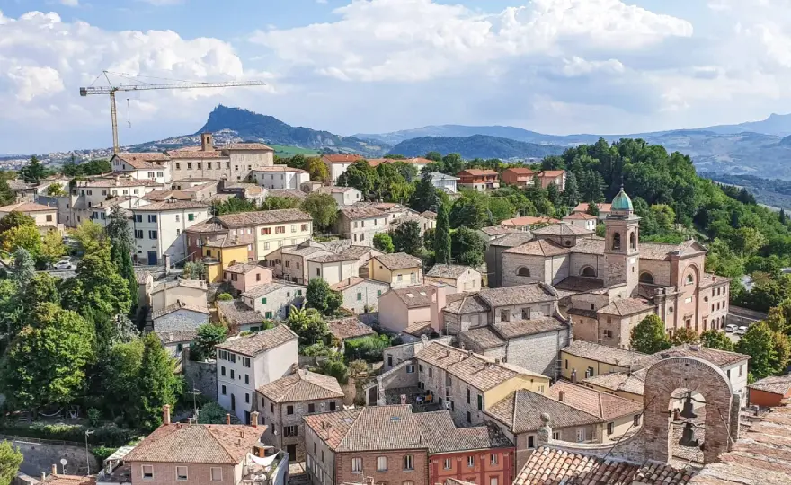 Rimini e dintorni - Guida completa tra mare e borghi